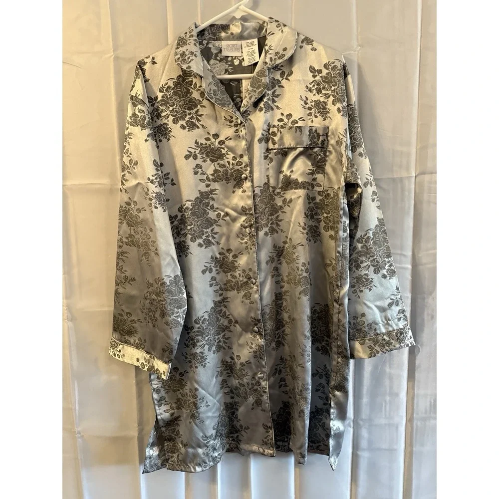 Secret Treasures Silver Gray Nightgown House Coat M NEW Grandma Robe Button Up